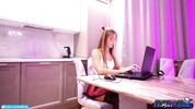Попросила слить всю сперму в ее нежную пиздень Ellie Moore
