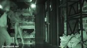 Телочка разделась на людях и кайфует от их взглядов горячая телка