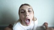 Наглец кончает в рот сводной сестры Jenny Lux