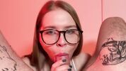 Девушка в очках добывает сперму 3 раза подряд Californiababe